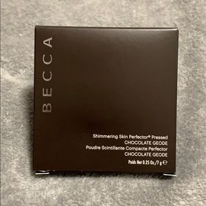 Shimmering Skin Perfector pressed Chocolate Geode